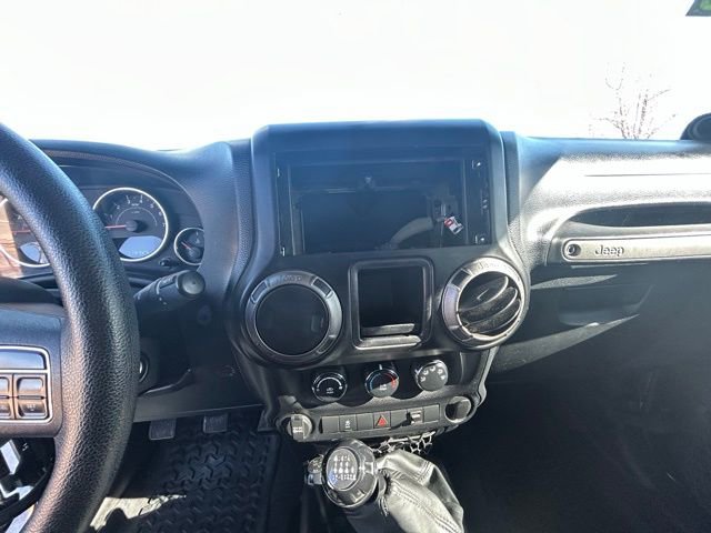 Used 2011 Jeep Wrangler Unlimited Sport image 16