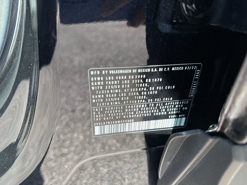 Used 2022 Volkswagen Taos SE w/ Panoramic Sunroof Package image 26