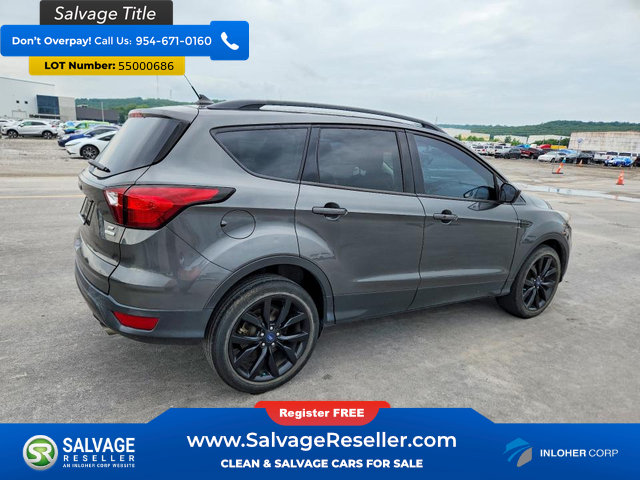 Used 2019 Ford Escape SE FWD image 4