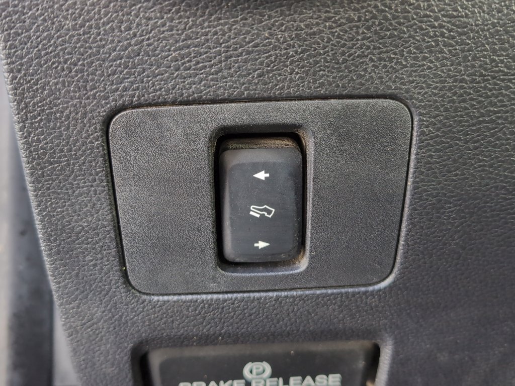 Used 2017 Ford F250 Lariat w/ Chrome Package image 15