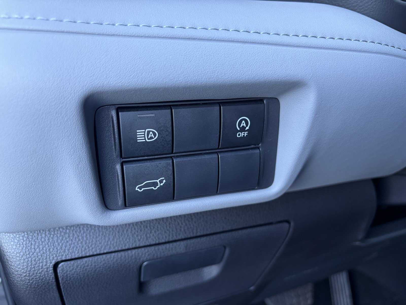 Used 2025 Toyota Highlander XLE AWD/4WD image 28