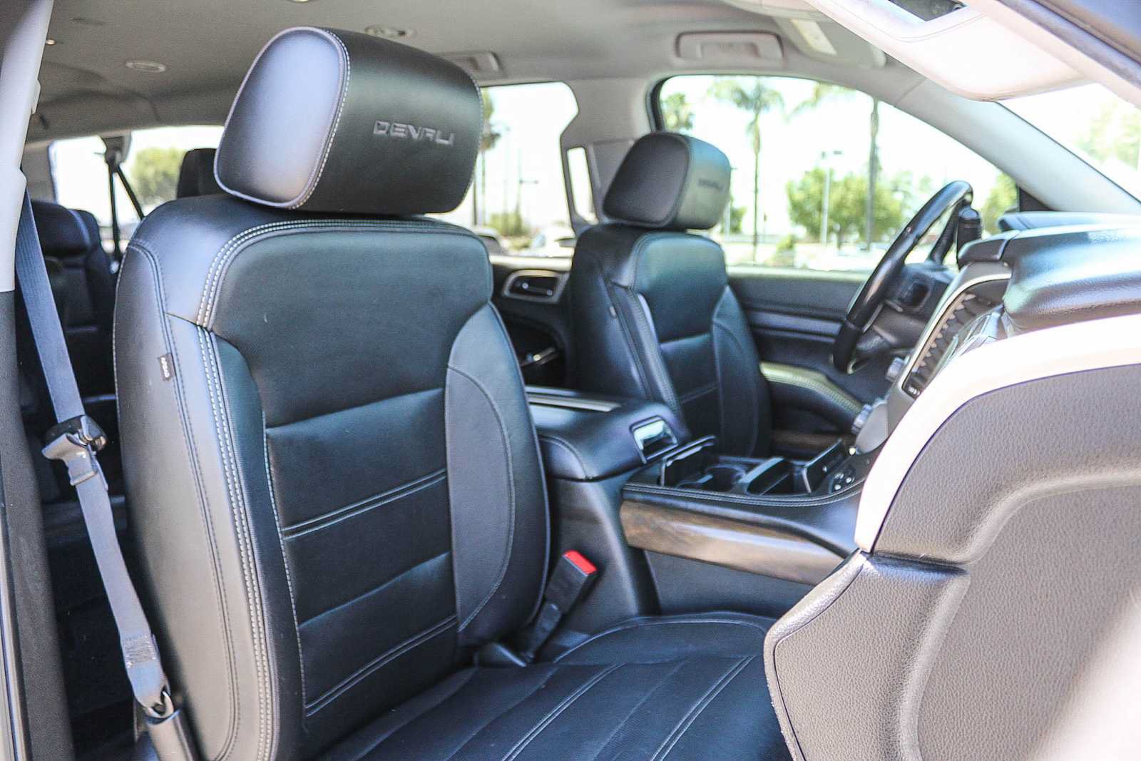 Used 2018 GMC Yukon XL Denali RWD image 16