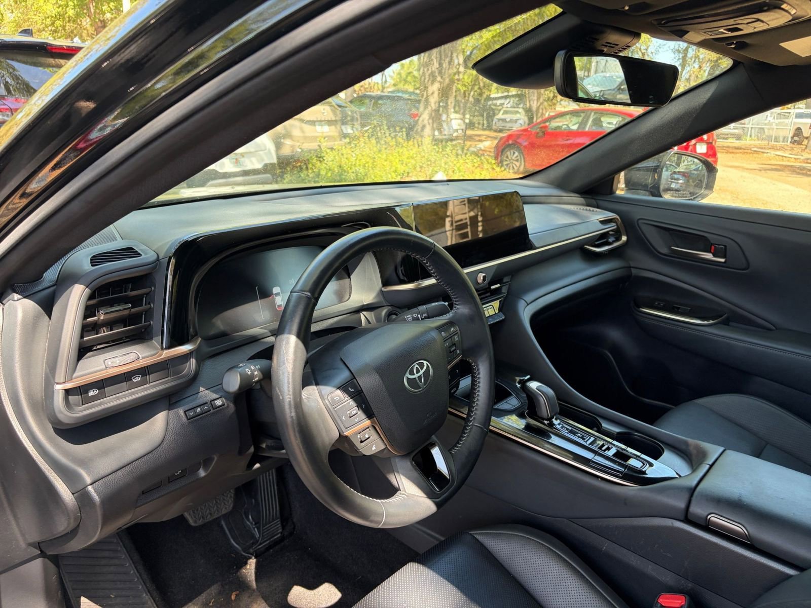 Used 2025 Toyota Crown XLE image 30