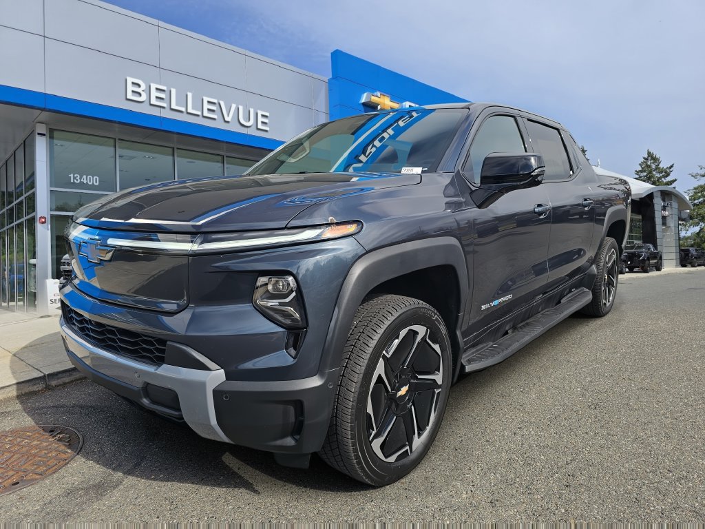 Used 2026 Chevrolet Silverado EV LT AWD/4WD image 3