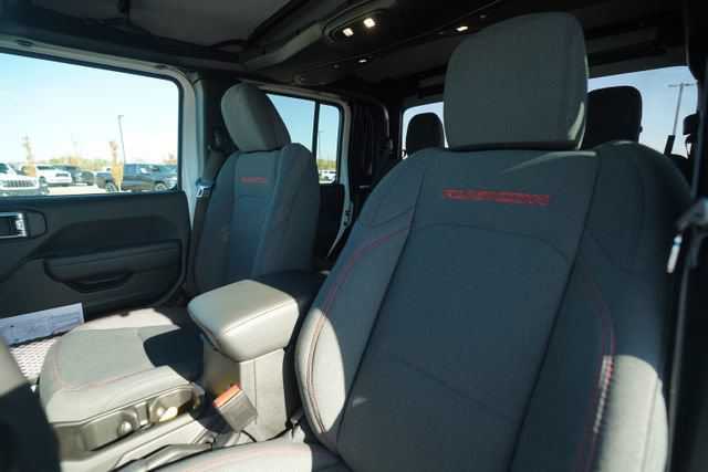 New 2026 Jeep Gladiator Rubicon AWD/4WD image 32