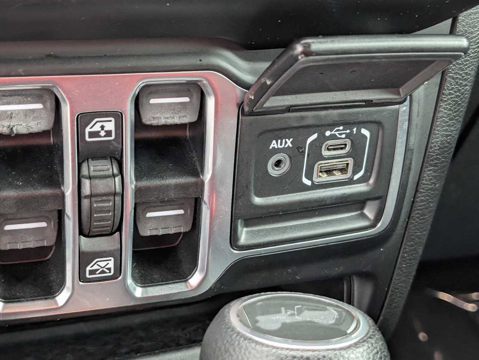 Used 2020 Jeep Wrangler Unlimited Sport S w/ Sun And Sound Package image 22