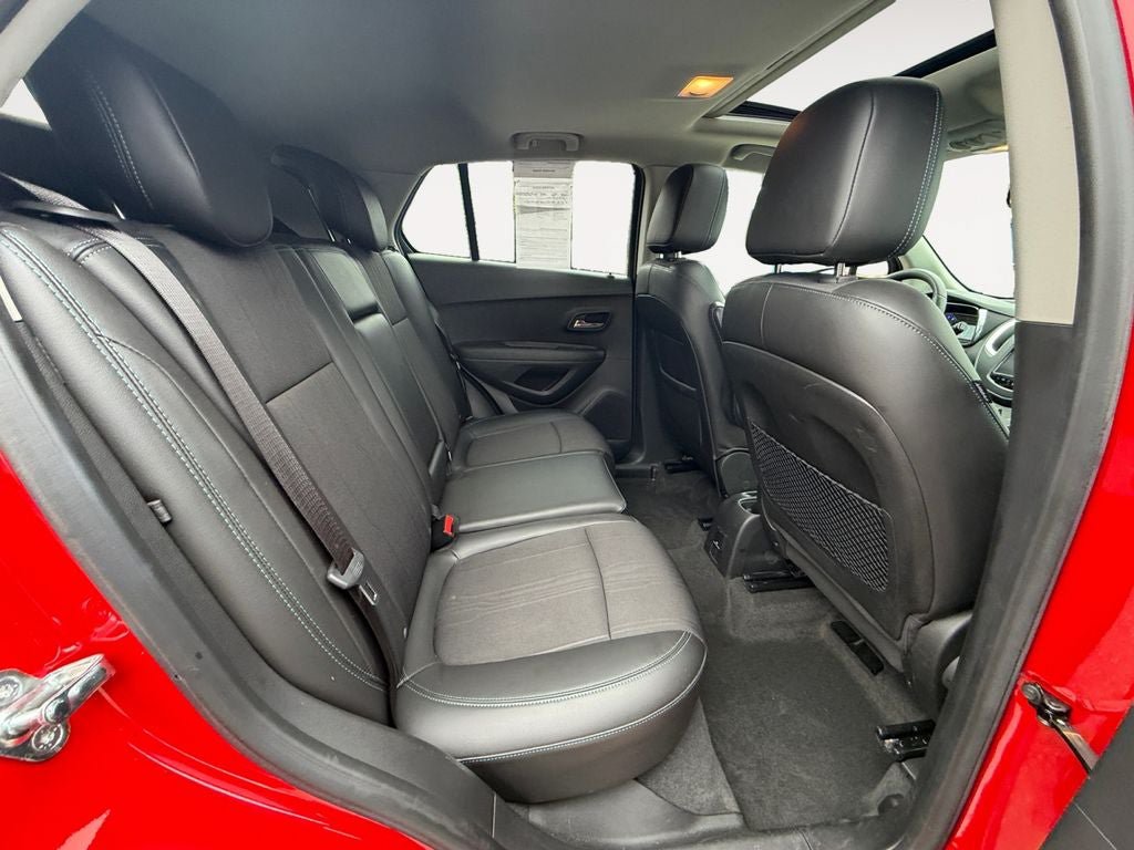 Used 2015 Chevrolet Trax LT w/ LT Sun and Sound Package AWD/4WD image 23