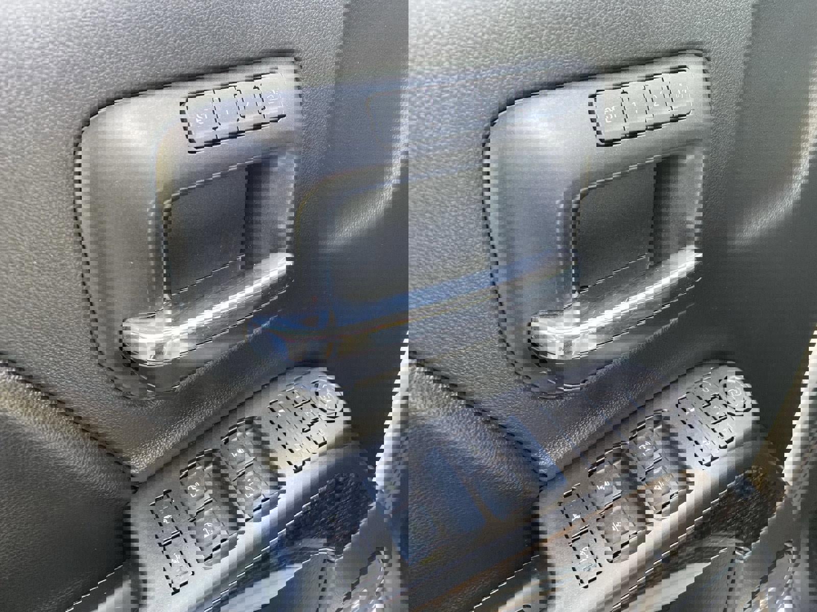 Used 2014 GMC Sierra 1500 Denali image 30