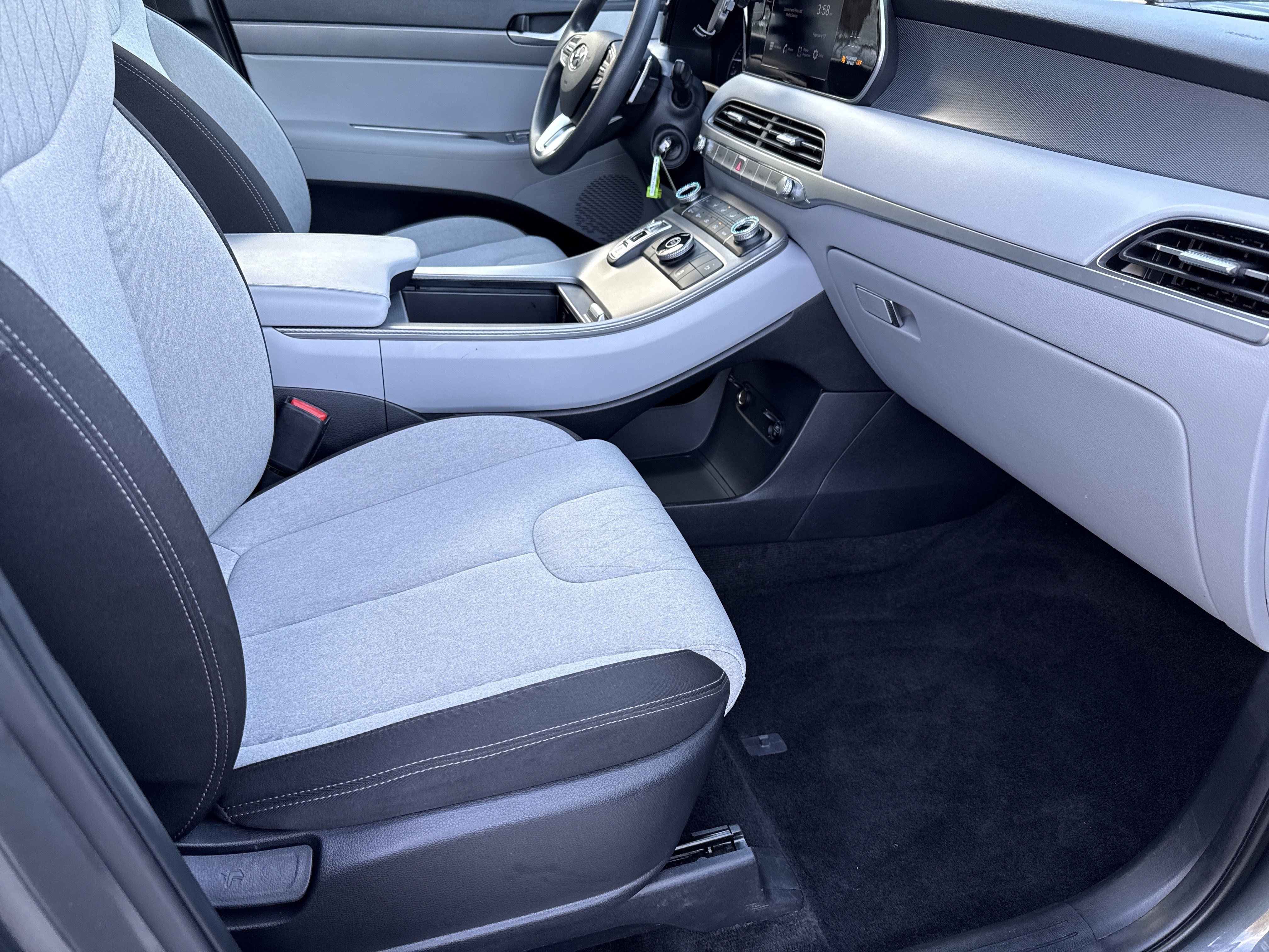 Used 2022 Hyundai Palisade SE image 13