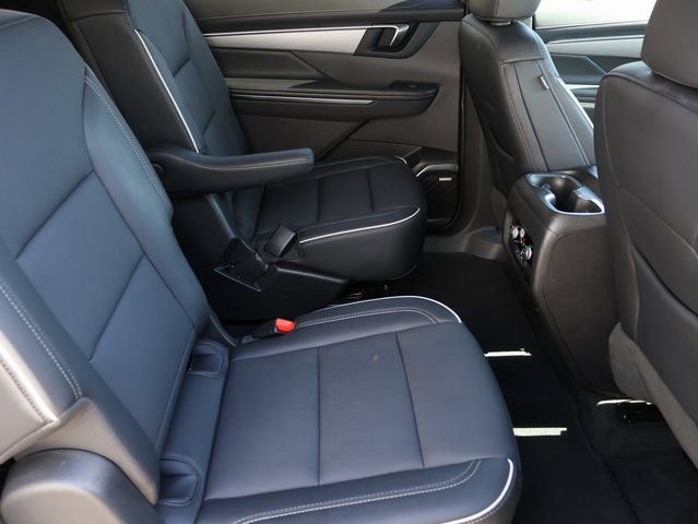 Certified 2025 Buick Enclave Preferred image 14