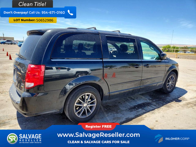 Used 2017 Dodge Grand Caravan SXT FWD image 4