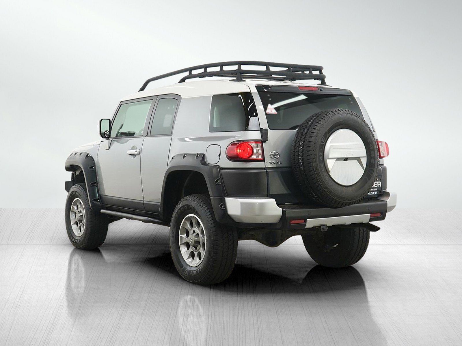 Used 2011 Toyota FJ Cruiser 4WD w/ Upgrade Pkg image 3