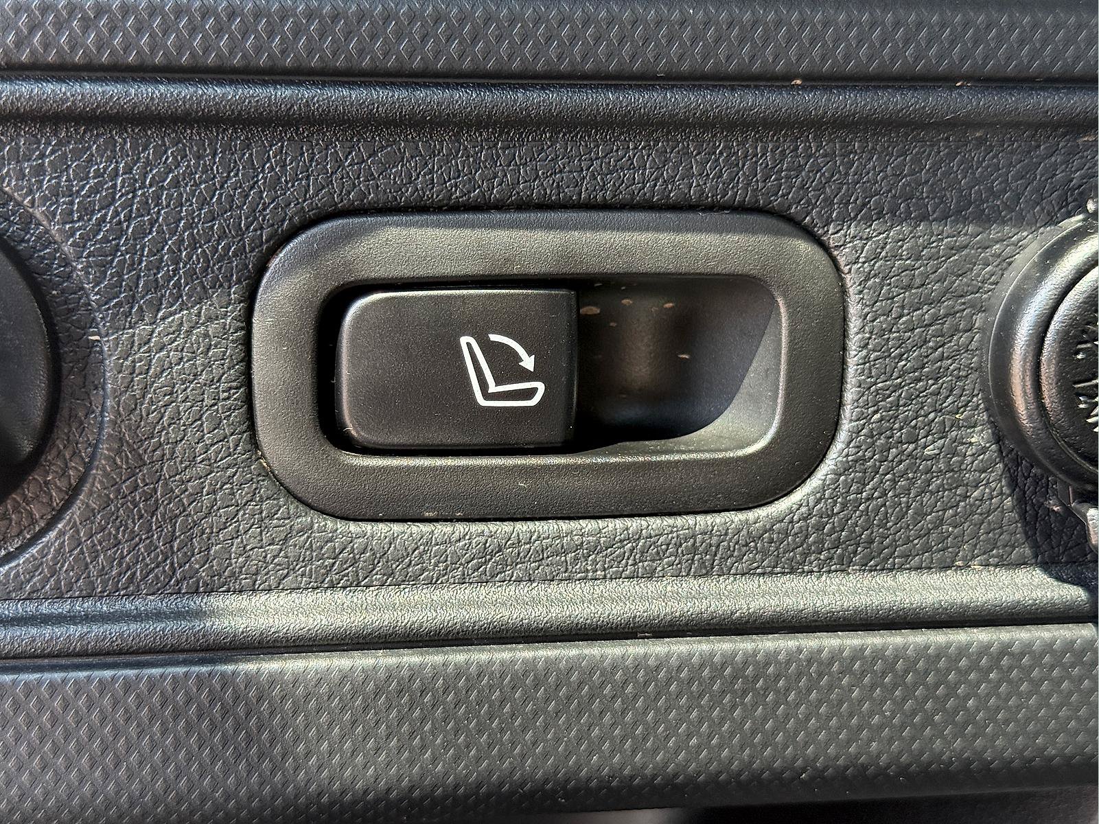 Used 2023 Subaru Forester Touring AWD/4WD image 9