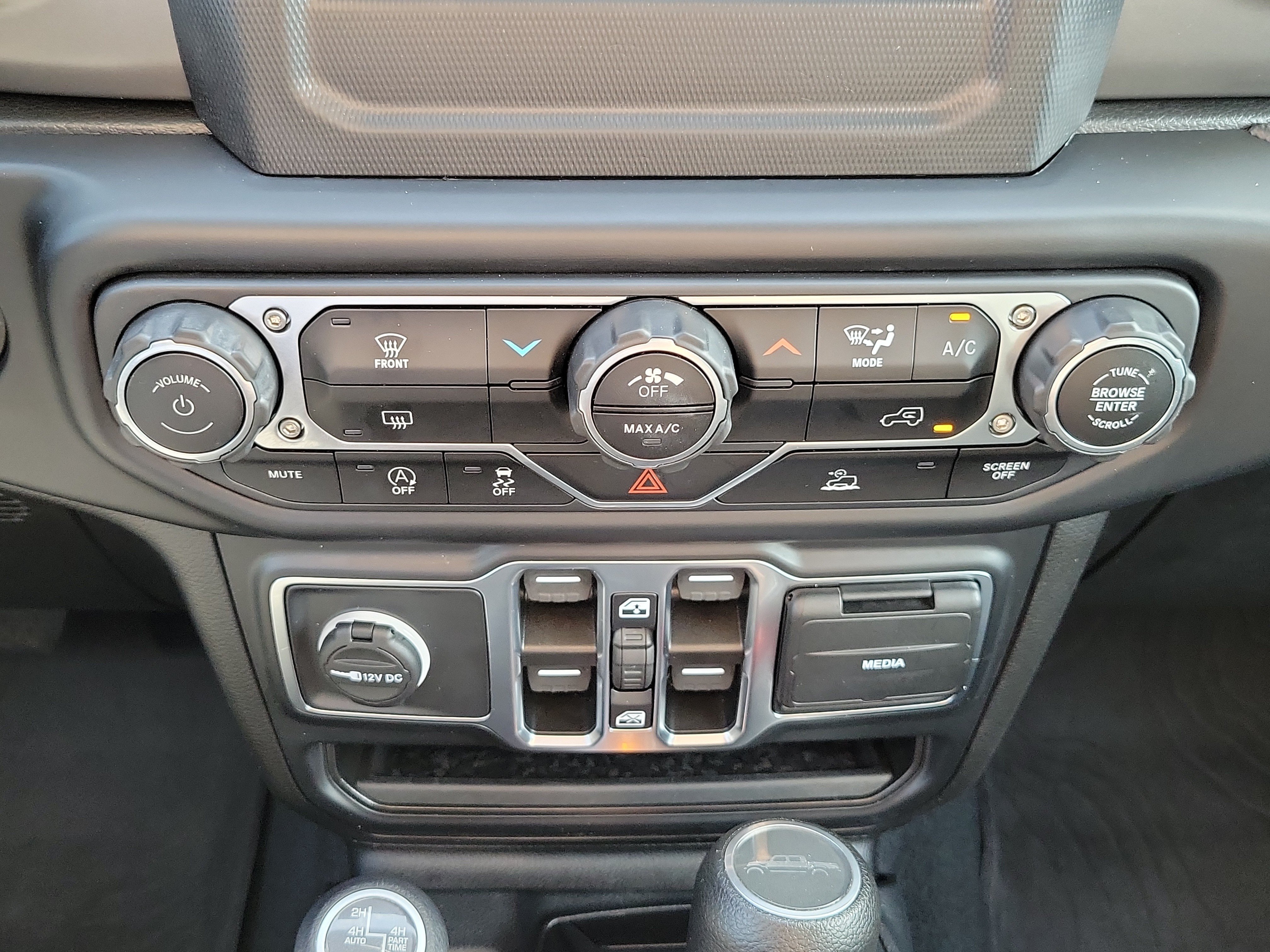 Used 2022 Jeep Gladiator Sport AWD/4WD image 32