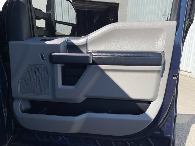 Used 2019 Ford F250 XLT w/ XLT Premium Package AWD/4WD image 35