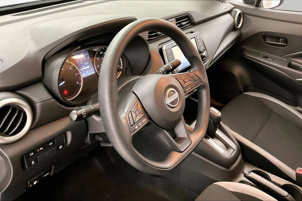 Used 2025 Nissan Versa S w/ Trunk Package FWD image 14