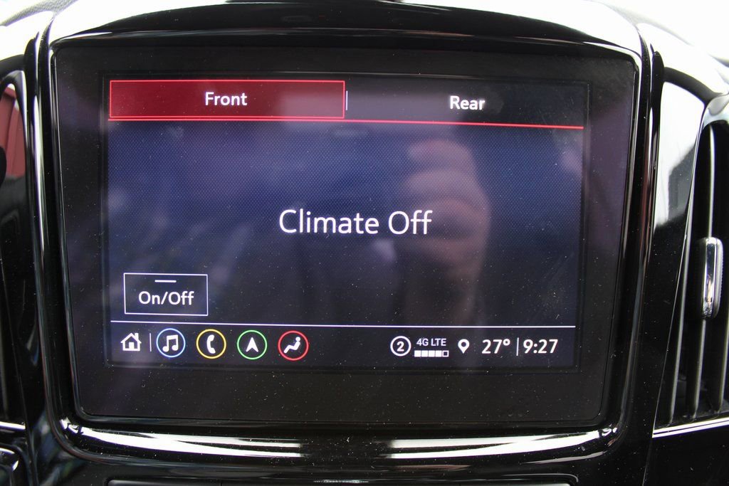 Used 2023 Chevrolet Traverse RS image 35