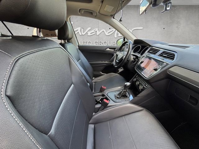 Used 2018 Volkswagen Tiguan SEL FWD image 29