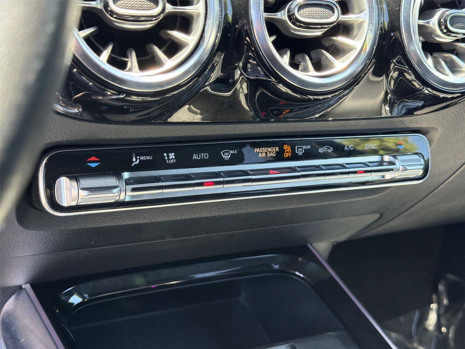 Used 2023 Mercedes-Benz GLA 250 image 35