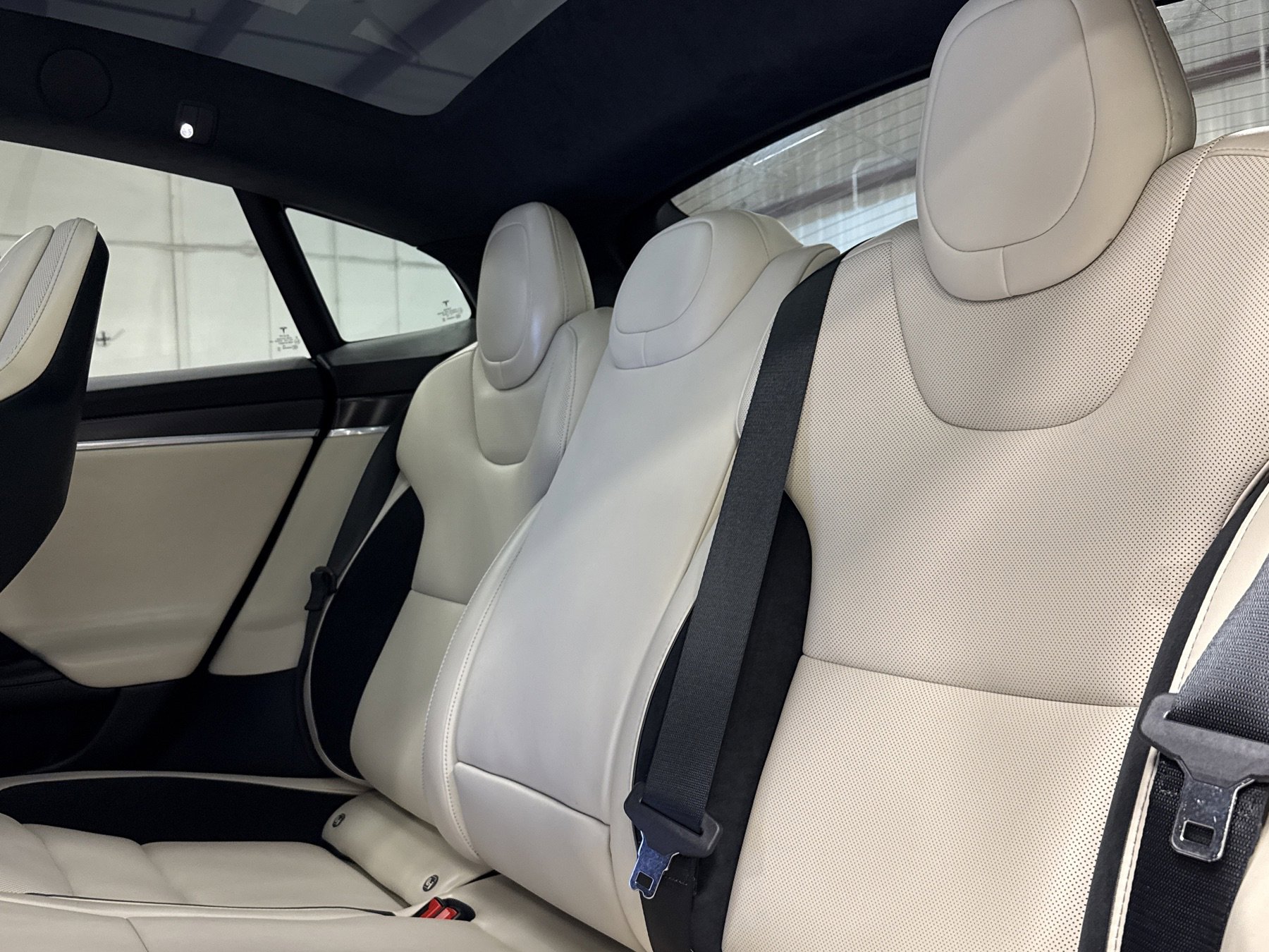 Used 2025 Tesla Model S Plaid image 22