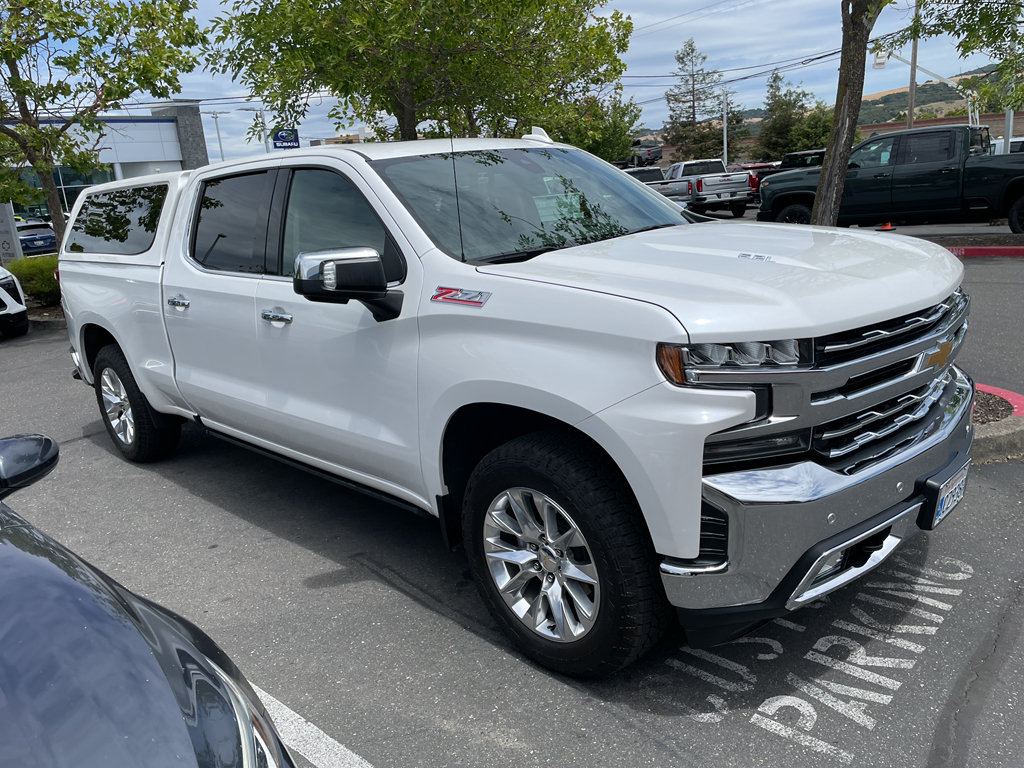 Used 2021 Chevrolet Silverado 1500 LTZ w/ LTZ Premium Package AWD/4WD image 3