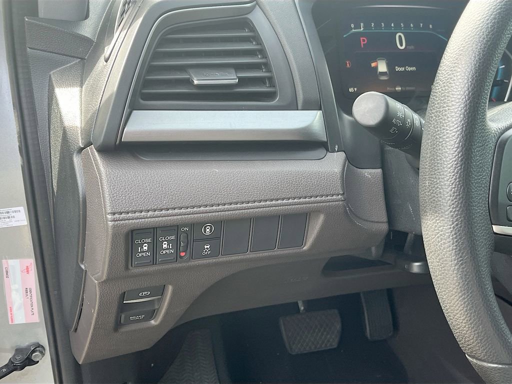 Used 2023 Honda Odyssey EX image 10
