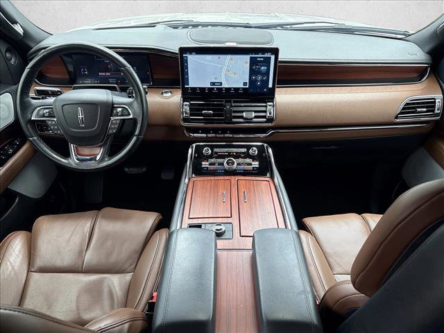 Used 2024 Lincoln Navigator Reserve AWD/4WD image 20