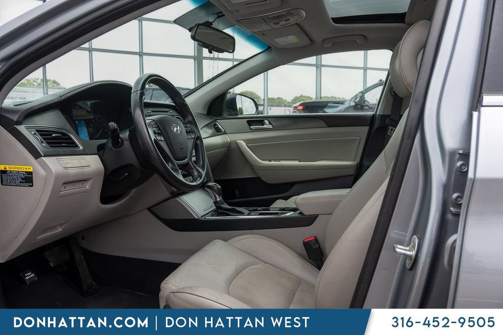Used 2017 Hyundai Sonata Sport w/ Value Edition Package 02 FWD image 3