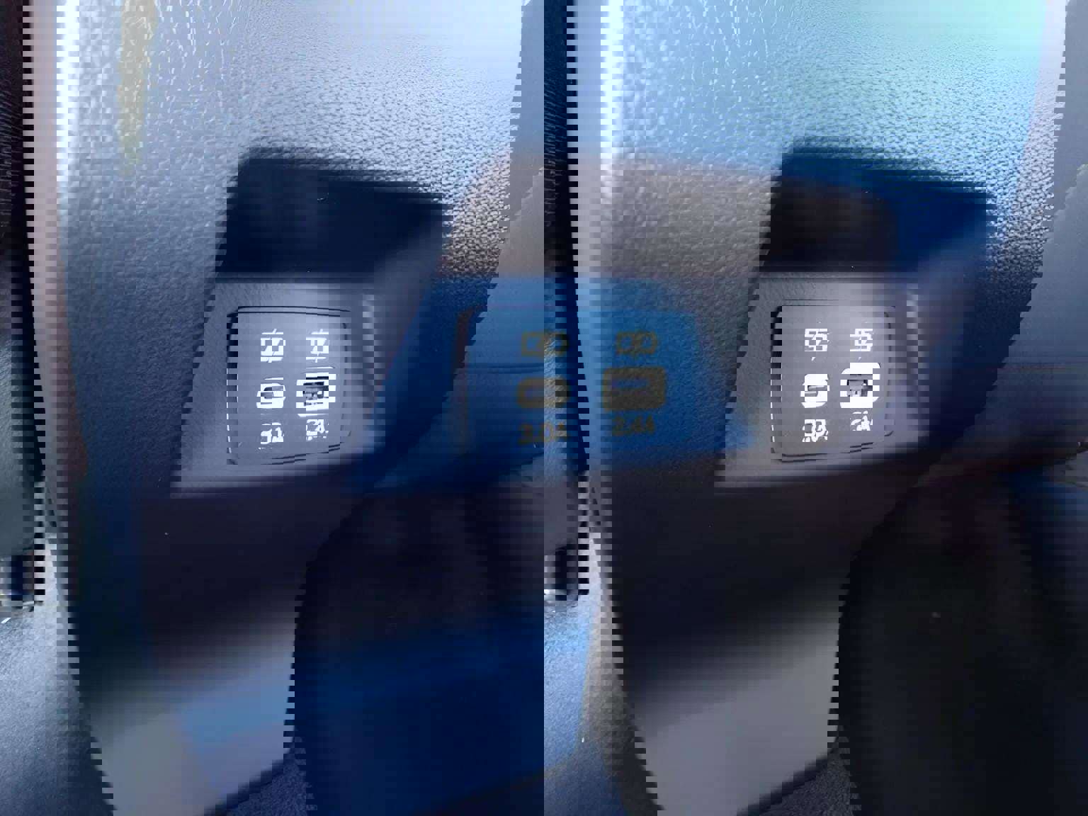 Certified 2025 Subaru Crosstrek 2.0i Premium image 30