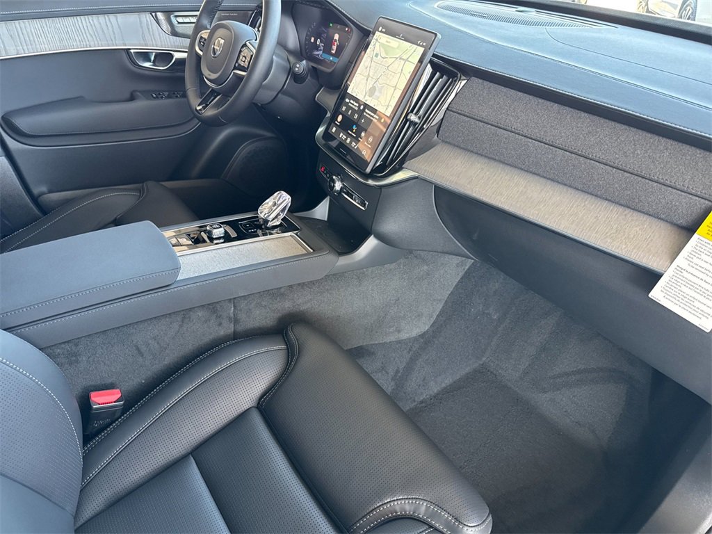 New 2026 Volvo XC90 B6 Ultra image 16