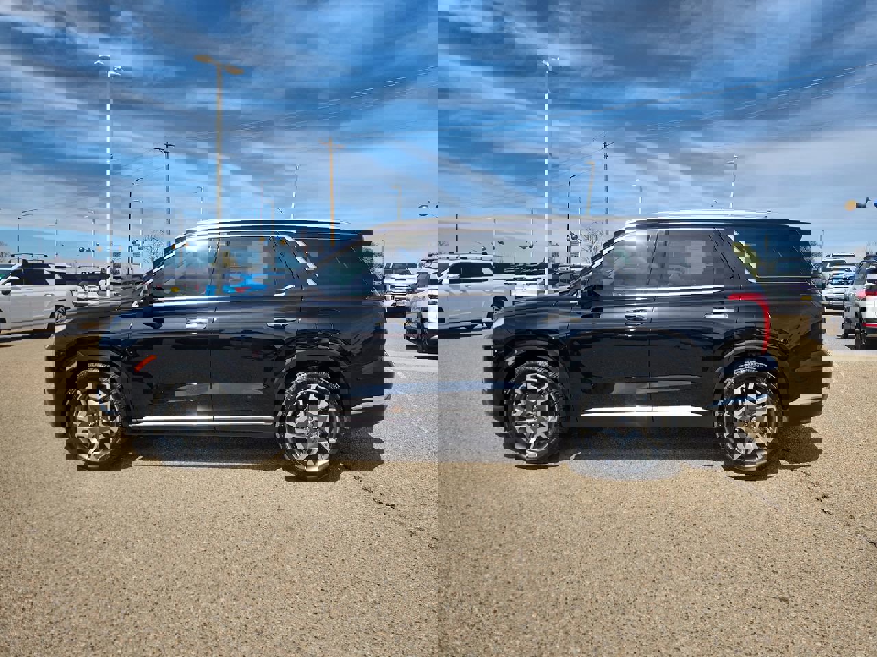 Used 2023 Hyundai Palisade Limited w/ Cargo Package image 5