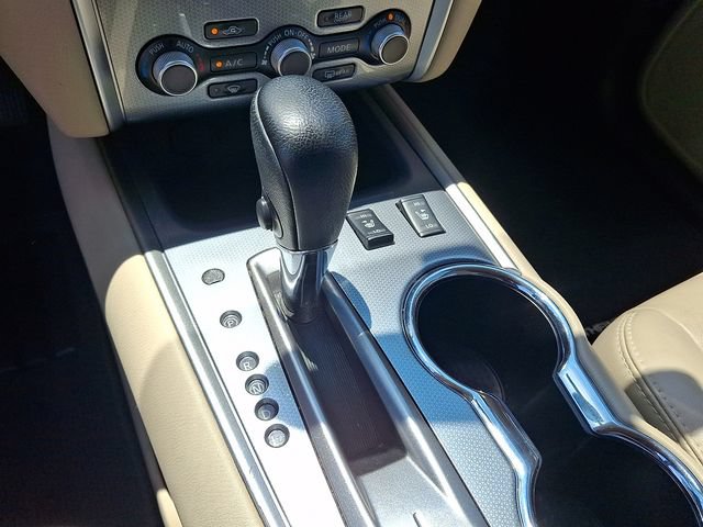 Used 2017 Nissan Pathfinder SL w/ SL Tech Package FWD image 11