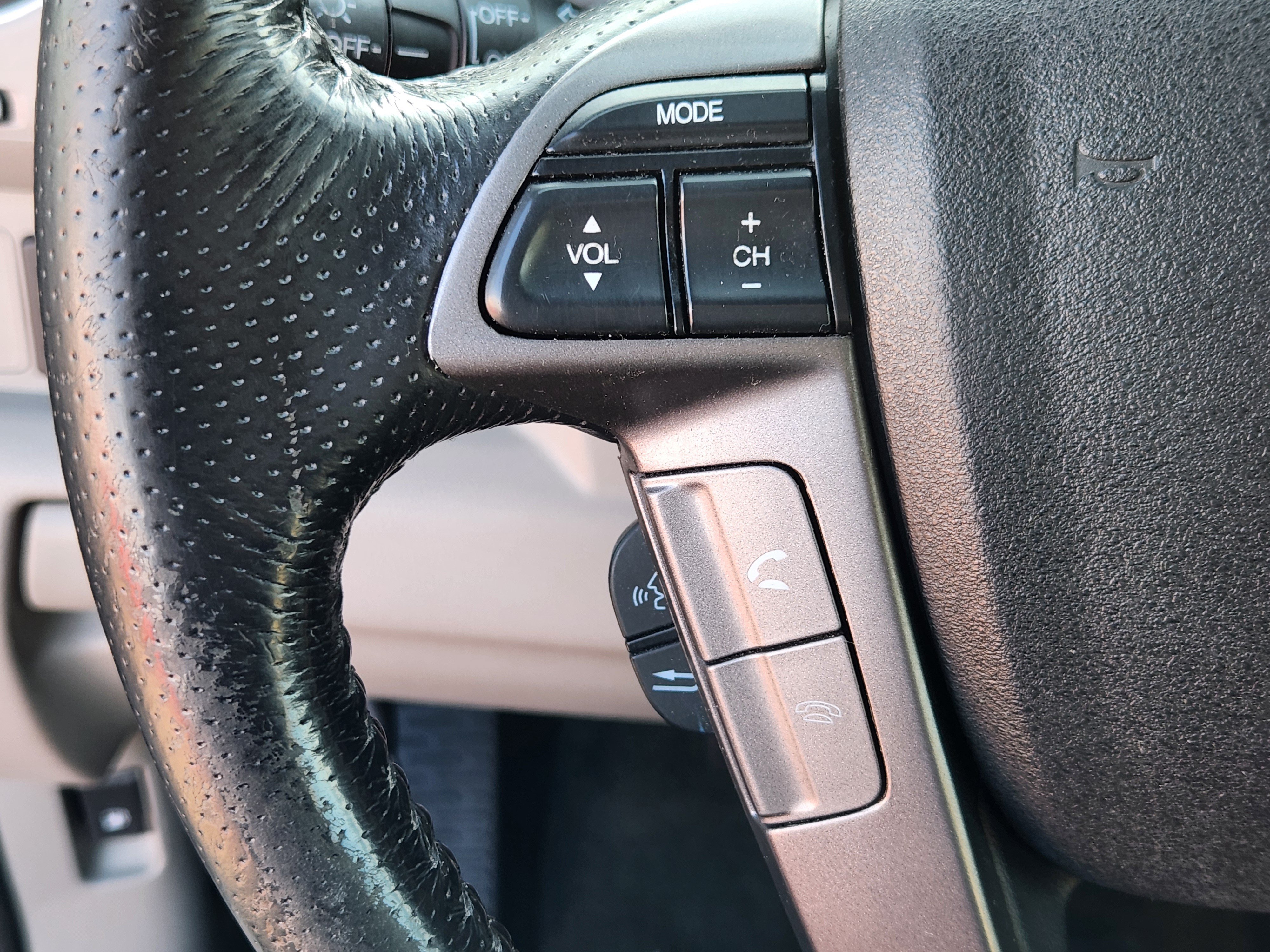 Used 2015 Honda Pilot EX-L image 25
