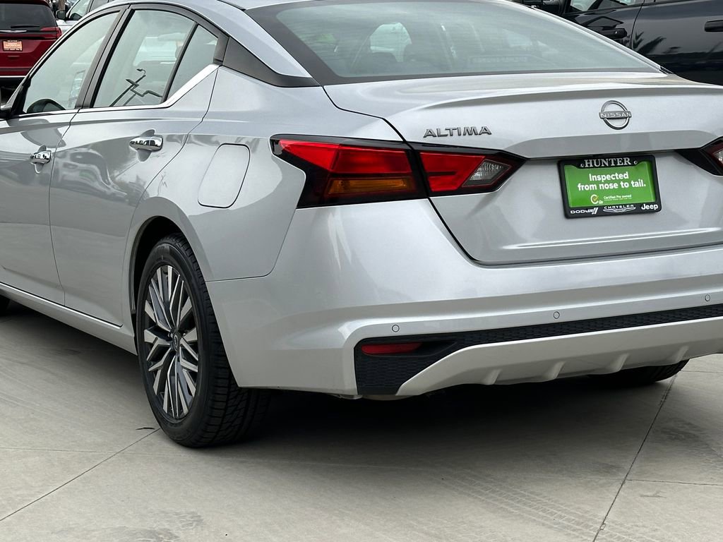 Used 2024 Nissan Altima 2.5 SV image 5