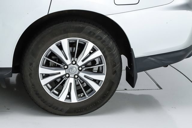 Used 2018 Nissan Pathfinder S FWD image 45