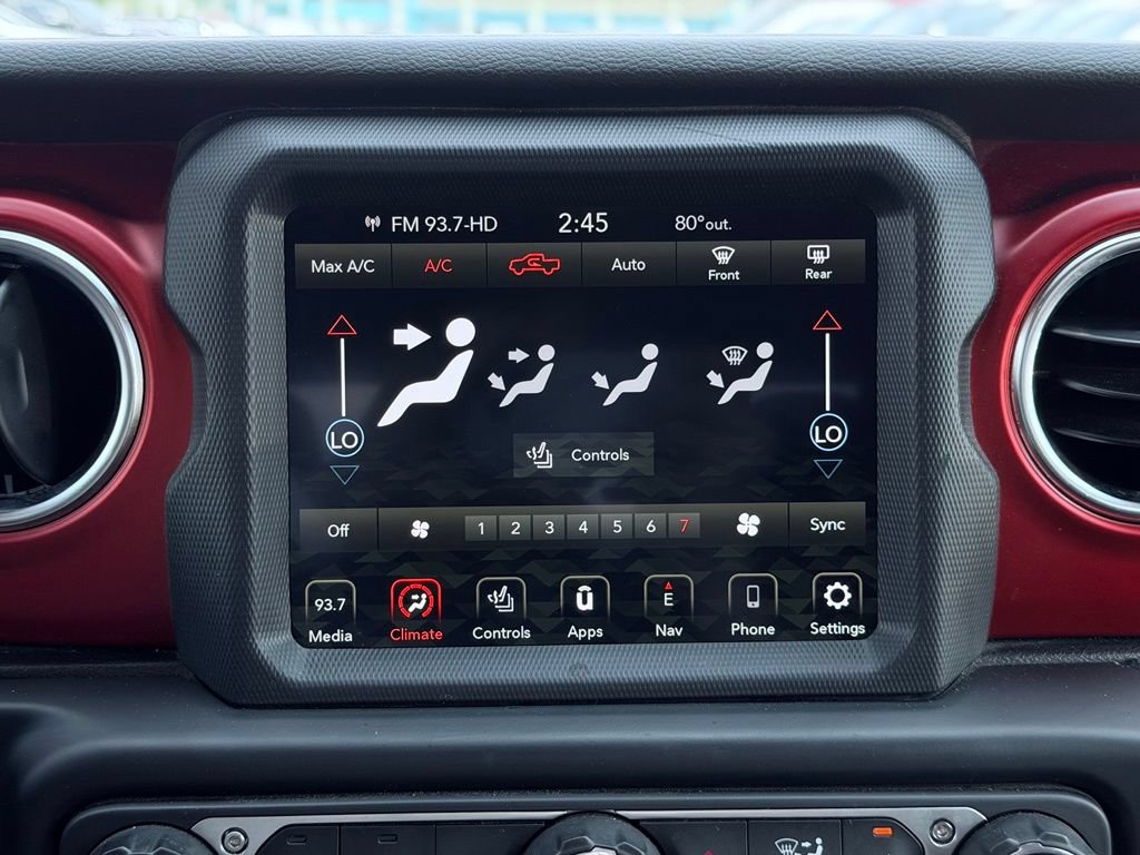 Used 2023 Jeep Gladiator Rubicon w/ Dual Top Group AWD/4WD image 40