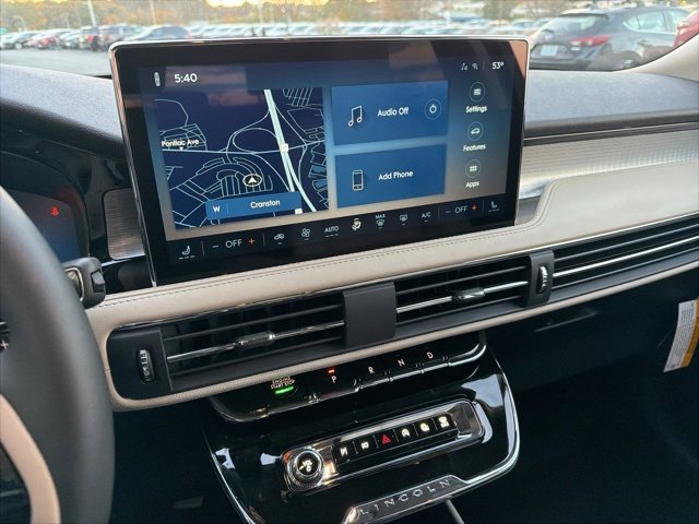 New 2026 Lincoln Corsair Premiere image 11