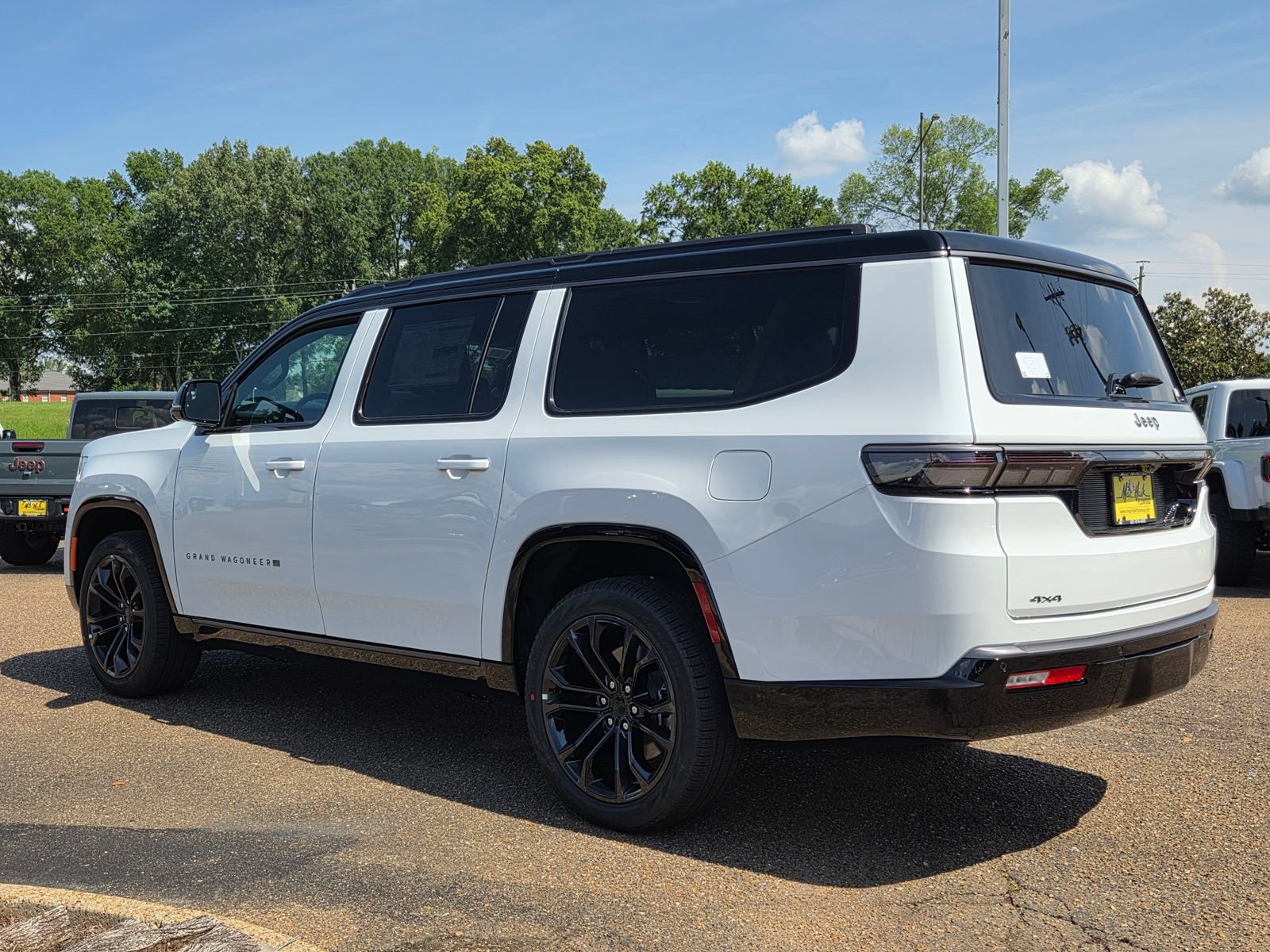 New 2026 Jeep Grand Wagoneer L Summit AWD/4WD image 5
