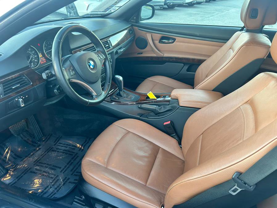 Used 2013 BMW 335i Convertible image 16