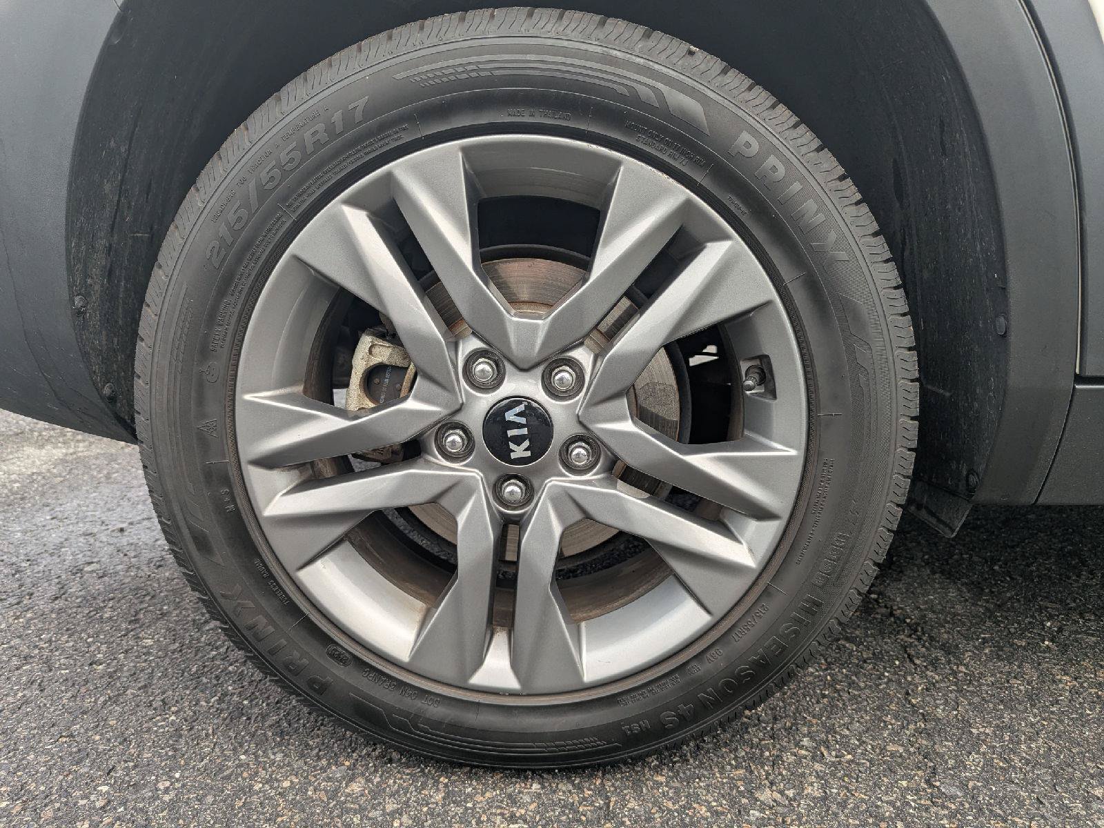 Used 2021 Kia Seltos S AWD/4WD image 12