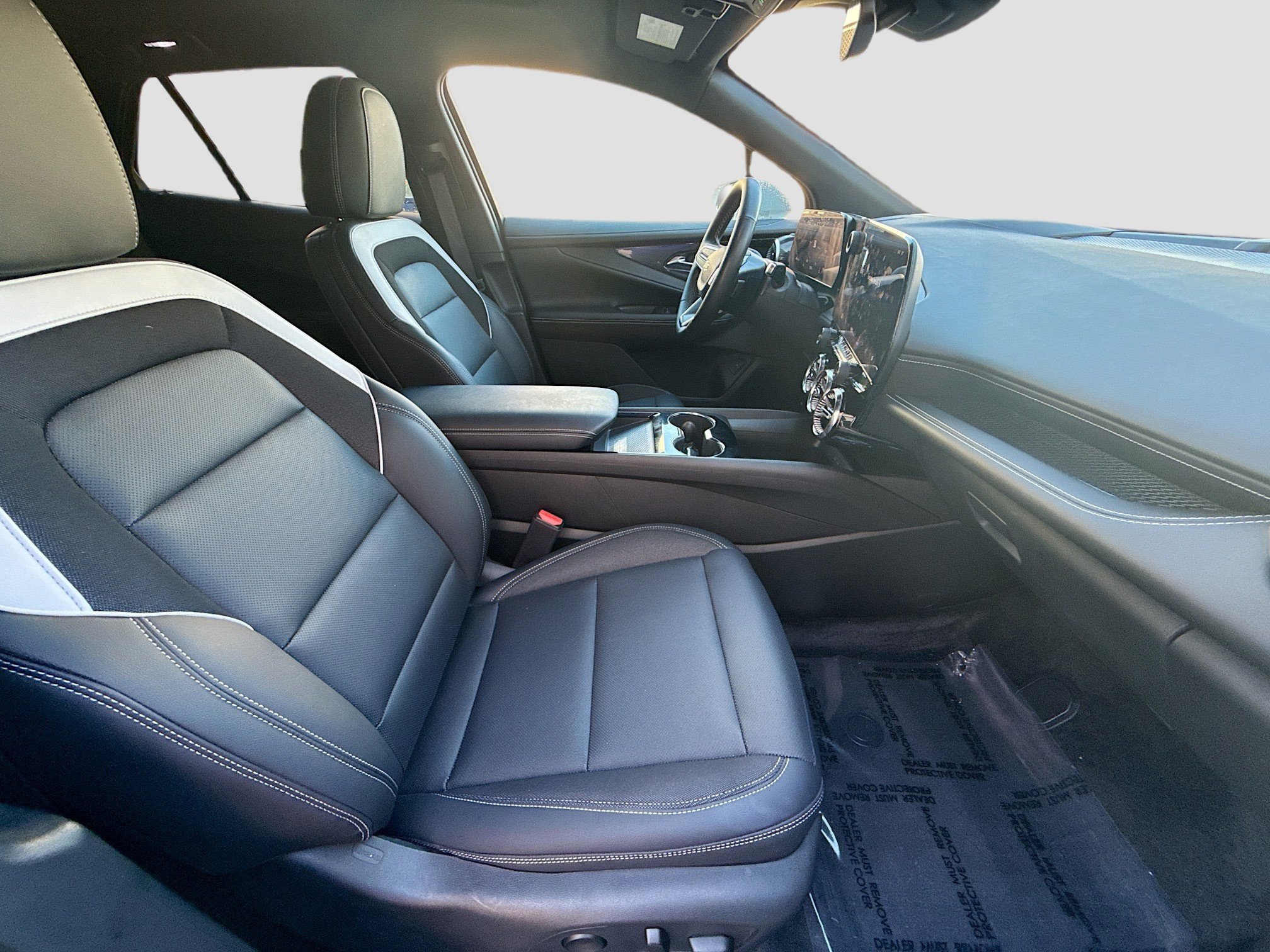 Used 2024 Chevrolet Blazer EV LT image 32