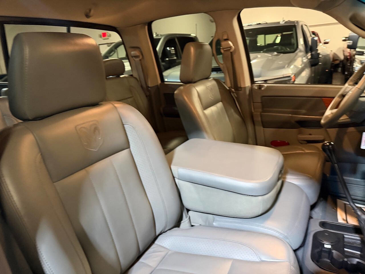 Used 2007 Dodge Ram 3500 Truck Laramie image 29