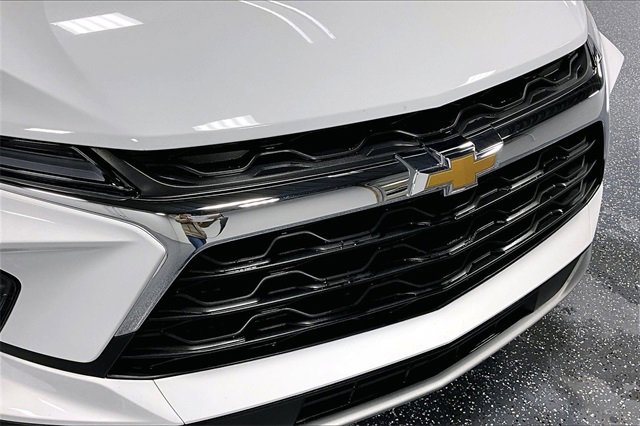 Used 2025 Chevrolet Blazer LT image 29