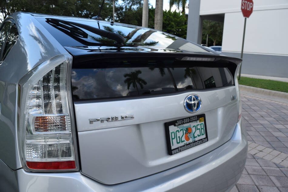 Used 2010 Toyota Prius Two FWD image 24