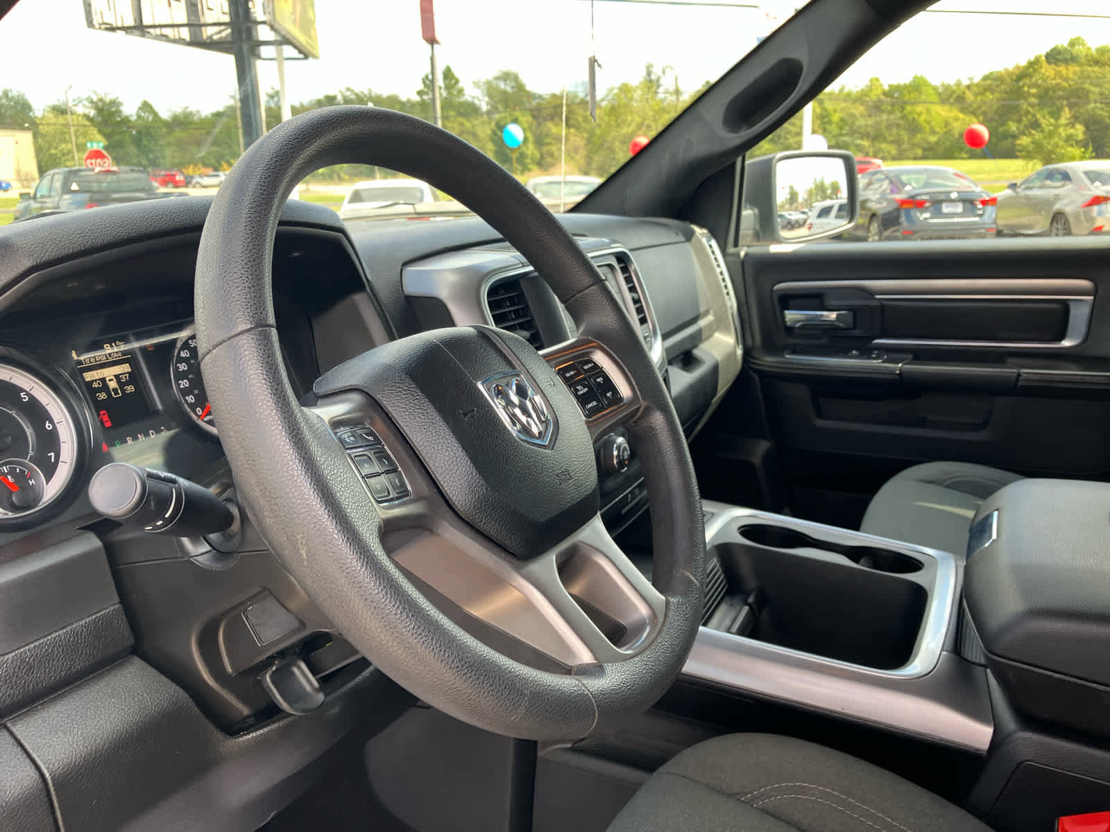Used 2023 RAM 1500 Classic Warlock image 9