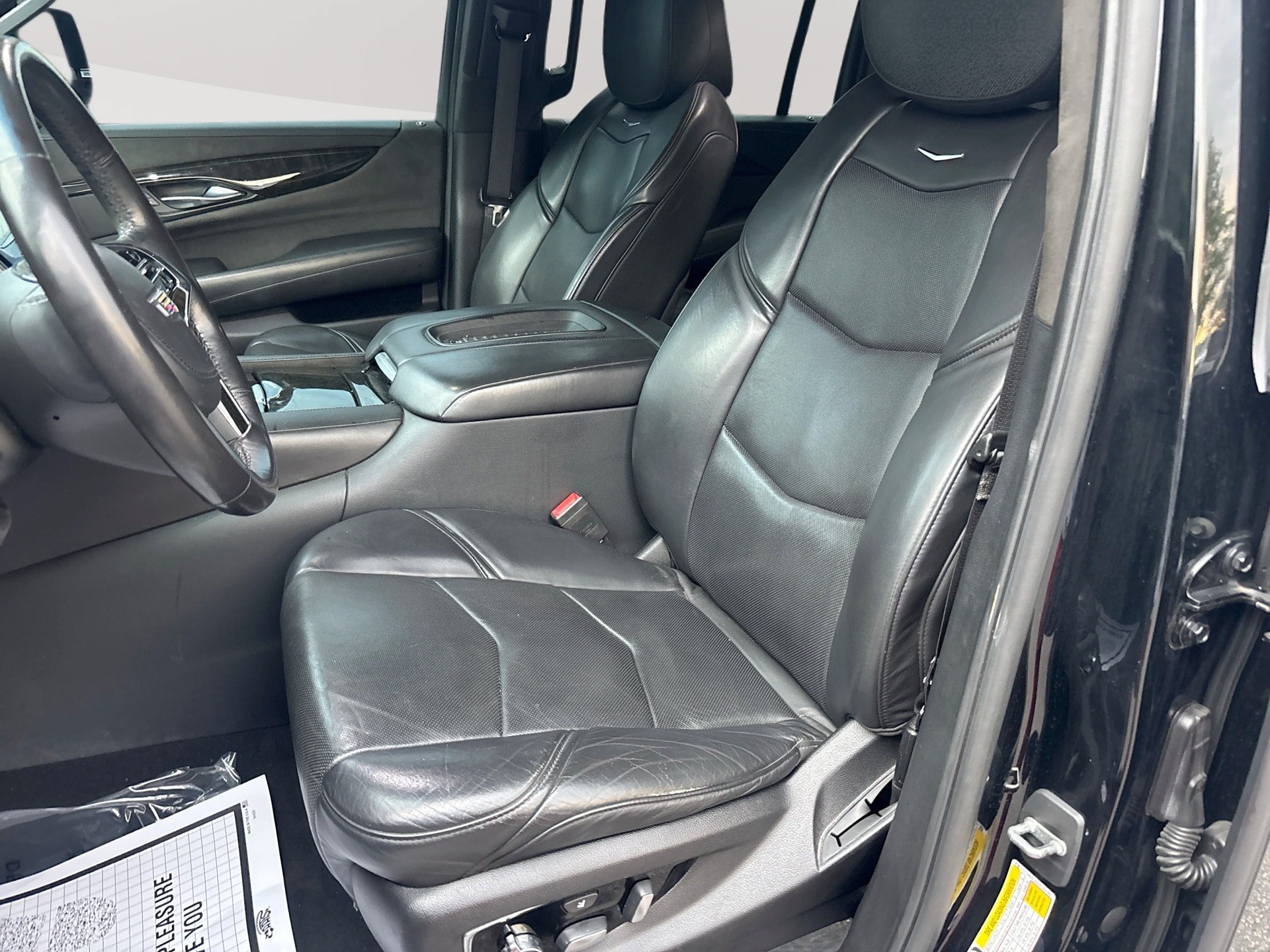 Used 2019 Cadillac Escalade ESV Platinum AWD/4WD image 12