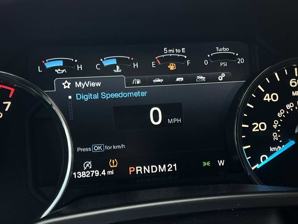 Used 2015 Ford F150 Lariat image 29