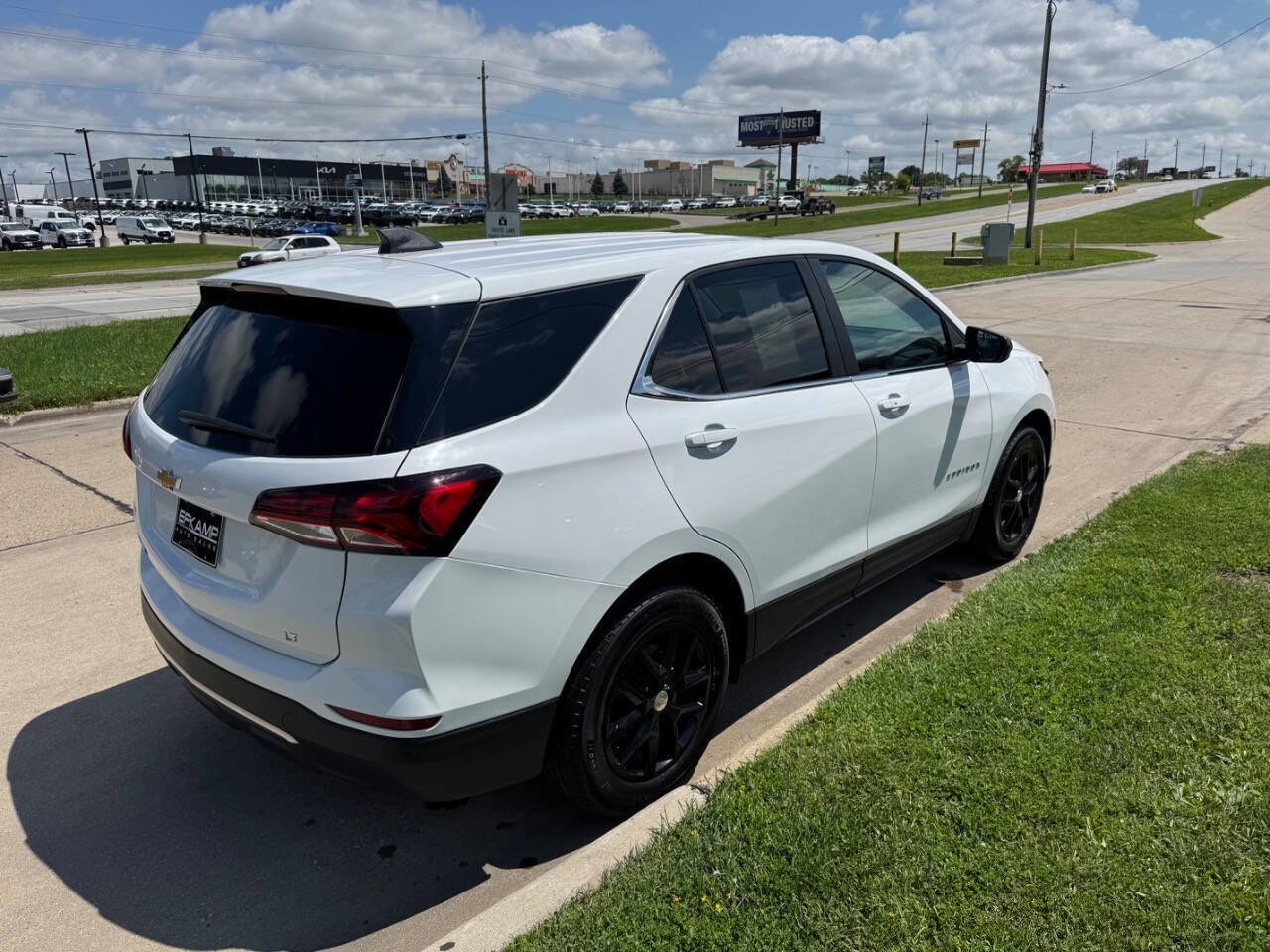 Used 2022 Chevrolet Equinox LT image 5