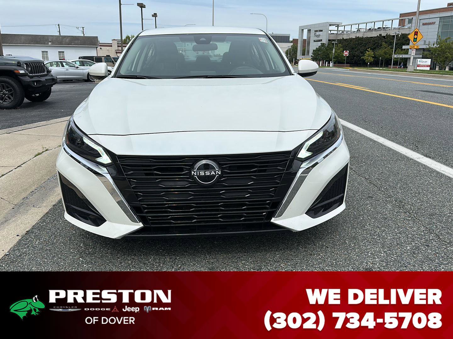 Used 2023 Nissan Altima 2.5 SV image 8
