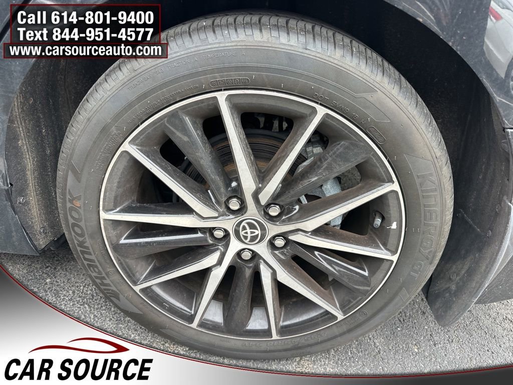 Used 2023 Toyota Camry SE w/ Cold Weather Package image 22